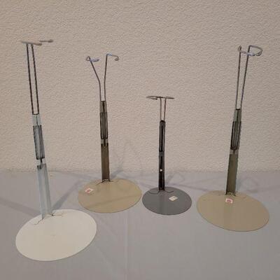 Lot 227: Adjustable Doll Stands (4)