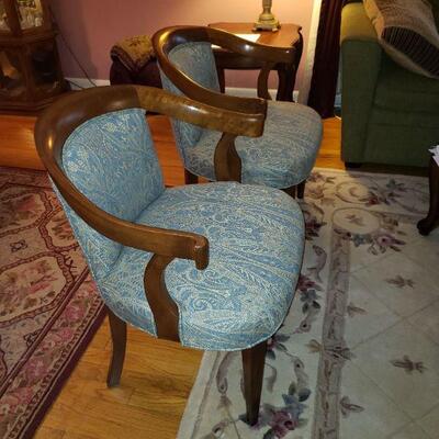 2 occasional chairs