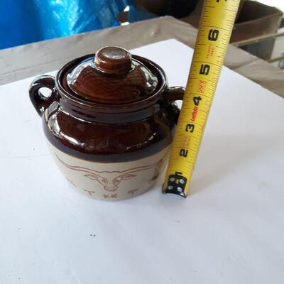 Brown Jar Pottery