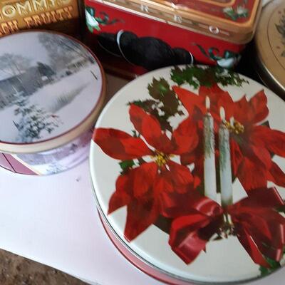 Lot of Vintage Collectors Tins
