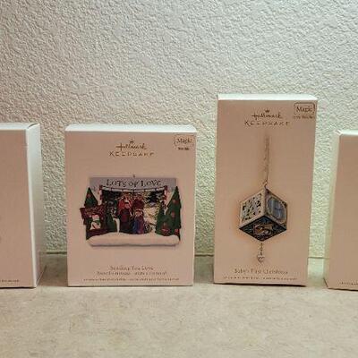 Lot 260: Assorted NEW Vintage Hallmark Ornaments