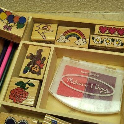 Lot 266: Melissa & Doug Stamp Art Kit