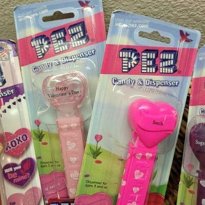 Lot 267: Basket w/ Unused PEZ Collectible Dispensers