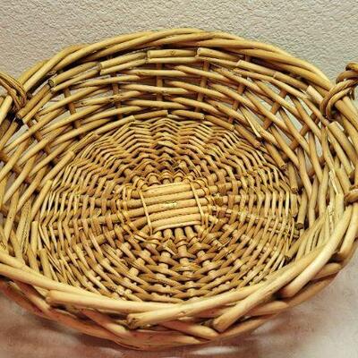 Lot 267: Basket w/ Unused PEZ Collectible Dispensers