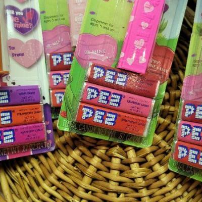 Lot 267: Basket w/ Unused PEZ Collectible Dispensers