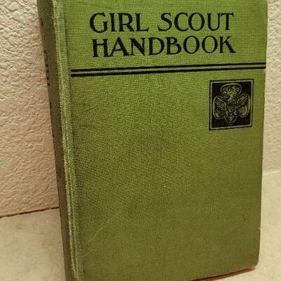 Lot 269: Vintage Books - Girl Scout Handbook and LADY HELOISE Hints