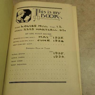 Lot 269: Vintage Books - Girl Scout Handbook and LADY HELOISE Hints
