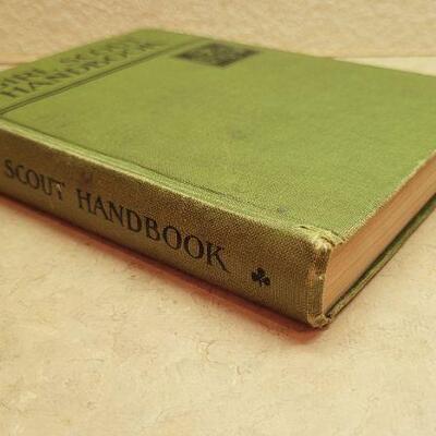 Lot 269: Vintage Books - Girl Scout Handbook and LADY HELOISE Hints