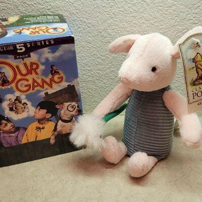 Lot 275: Our Gang VHS Collection + Piglet Musical Plush