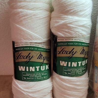 Lot 277: Large Craft Sewing Bundle