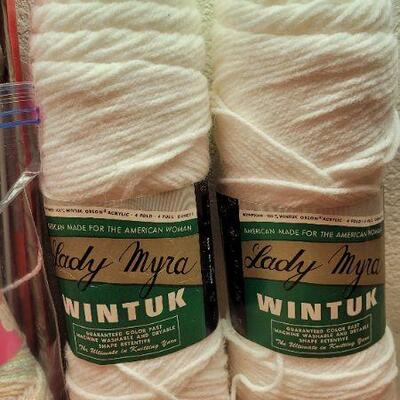 Lot 277: Large Craft Sewing Bundle