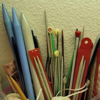 Lot 277: Large Craft Sewing Bundle