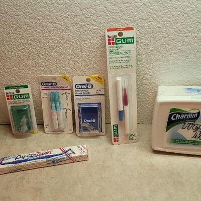 Lot 278: Assortment of New Bathroom Essentials 