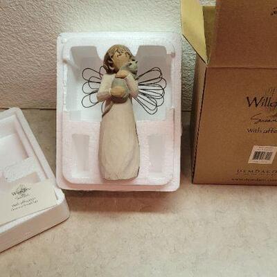 Lot 286: Willow Tree Angel Figure WITH AFFECTION 