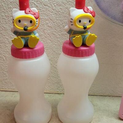 Lot 297: Assorted Fun Kitchen Accessories