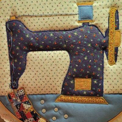 Lot 299: Vintage Handmade Craft Needlepoint Creation SEWING MACHINE 