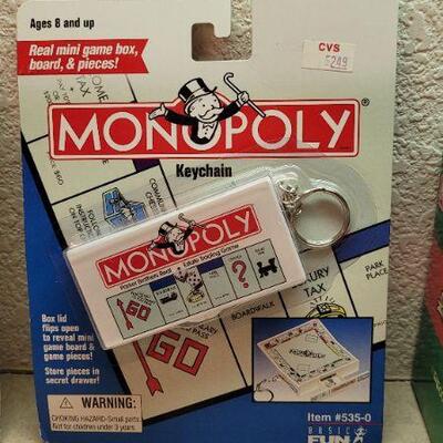 Lot 300: Assorted NEW Small Collectibles 
