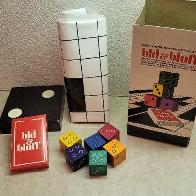 Lot 301: Vintage BID & BLUFF Game 
