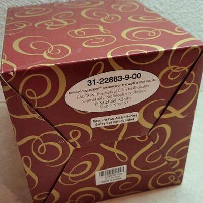 Lot 302: Vintage CHILDREN OF THE WORLD Music Globe