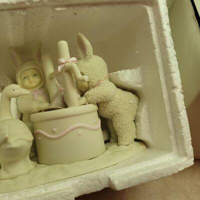 Lot 311: Dept. 56 SNOWBABIES Wishing you a Happy Easter Figure