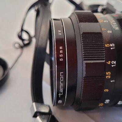 Lot 325: Vintage KONICA 35MM Camera 