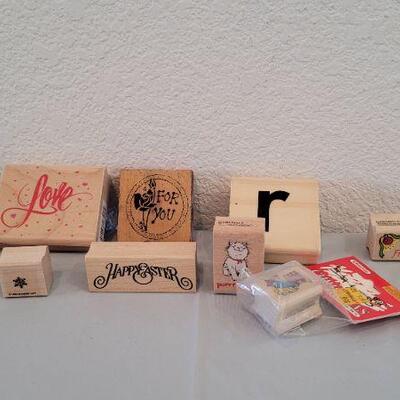 Lot 333: Assorted Rubber Stamps Arts Crafts 