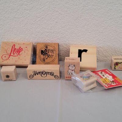 Lot 333: Assorted Rubber Stamps Arts Crafts 