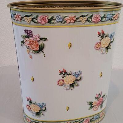 Lot 334: Vintage Metal Wastebasket Flower Theme