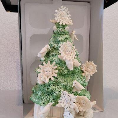 Lot 337: Dept. 56 SNOWBABIES Flakes Falling From the Tree