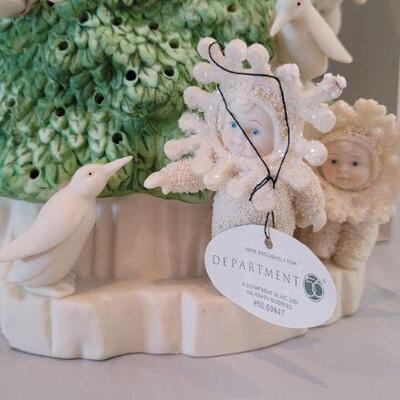 Lot 337: Dept. 56 SNOWBABIES Flakes Falling From the Tree