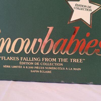 Lot 337: Dept. 56 SNOWBABIES Flakes Falling From the Tree