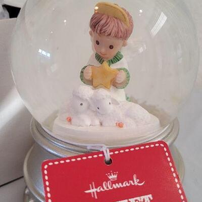 Lot 342: New HALLMARK Christmas SWEET BLESSINGS Snowglobe