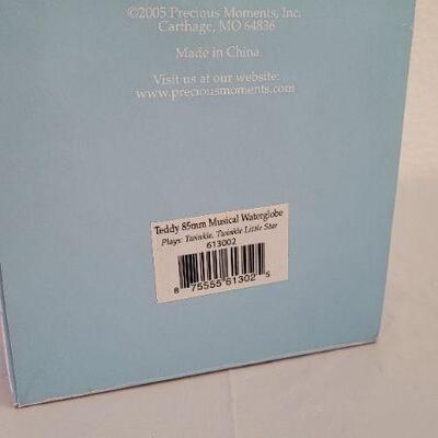 Lot 344: Vintage Precious Moments Musical Waterglobe