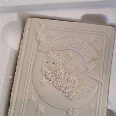 Lot 347: (2) New Dept. 56 SNOWBABIES Collectibles 