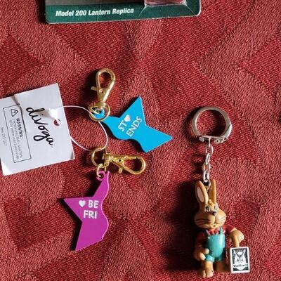 Lot 359: Key Chain Lot