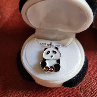 Lot 364: New Necklaces in Fun Animal Matching Boxes