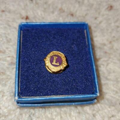Vintage Lions Pin 