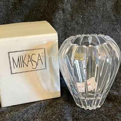 Lot 70  Mikasa Crystal Vase w/Box