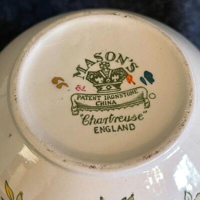 Lot 97  Mason's Mandelay Chartreuse Ginger Jar & Trinket Box 