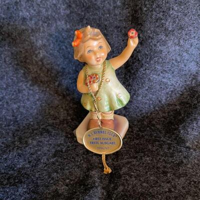 Lot 104  Hummel Goebel Group