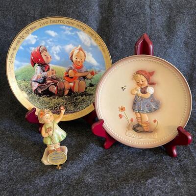 Lot 104  Hummel Goebel Group