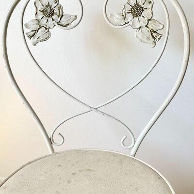 Lot 116  Vintage Metal Sweetheart Chair Vinyl Seat