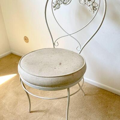 Lot 116  Vintage Metal Sweetheart Chair Vinyl Seat