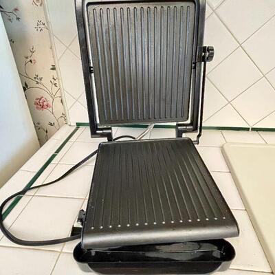 Lot 137  Bella Panini Maker Kitchen Electrics