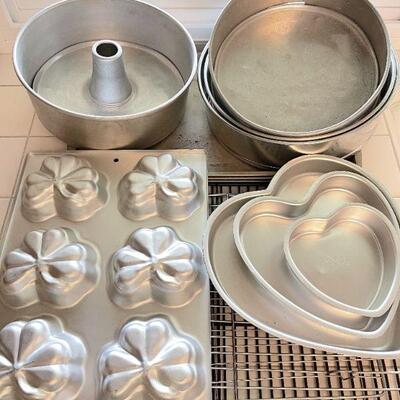 Lot 146  Group of Heart Shape Baking Pans Shamrock Cookie Sheets & Cooling Racks 