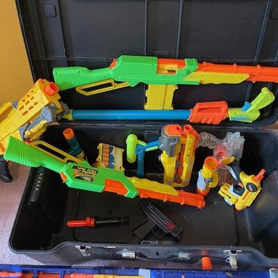 Kid's wooden blocks and Nerf Guns (Trunk NOT included)