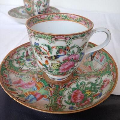 Qing Rose Medallion Demitasse Bird & Butterflies Cups