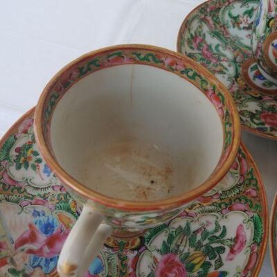Qing Rose Medallion Demitasse Bird & Butterflies Cups