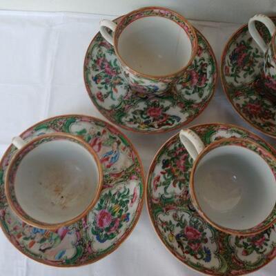 Qing Rose Medallion Demitasse Bird & Butterflies Cups