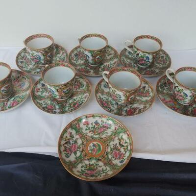 Qing Rose Medallion Demitasse Bird & Butterflies Cups
